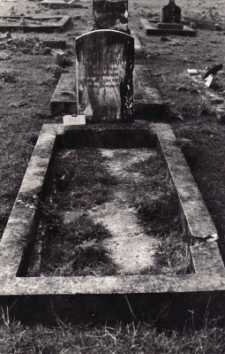 Historic picture of MAKARAKA cemetery, block MKM/P, plot 41.